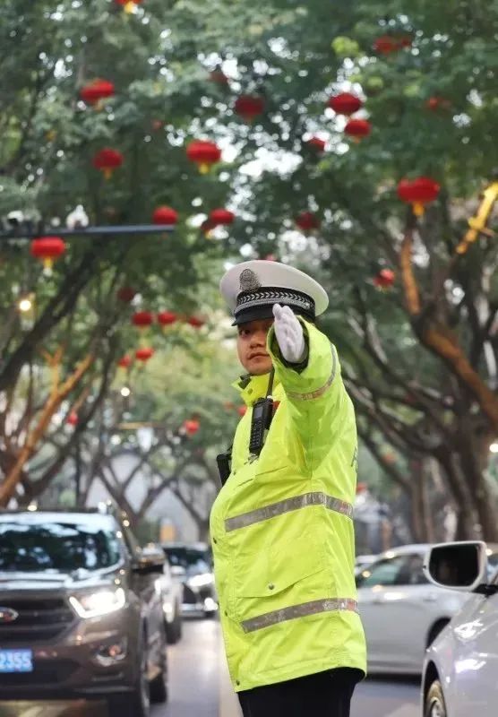  中心城區中小學(xué)春季開(kāi)學(xué)交通出行提示 __出行提示
