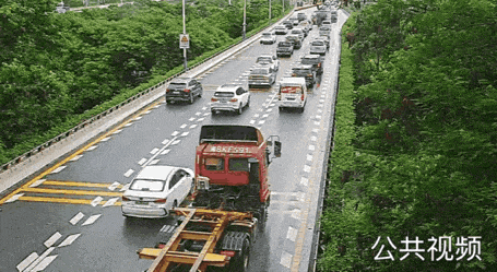 雨天駕車(chē)安全注意事項_出行提示_運城暴雨交通安全提示