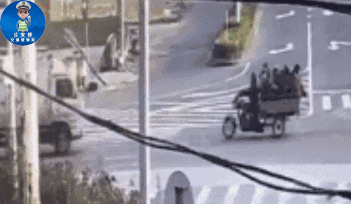 出行提示_農用車(chē)非法載人危害_農用車(chē)貨運安全