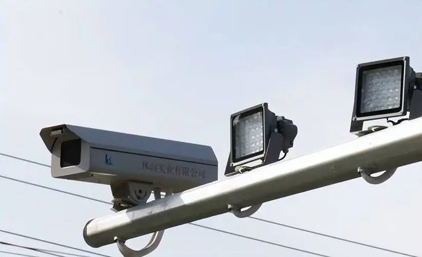 路況_智能導航實(shí)時(shí)路況_導航軟件路況信息來(lái)源