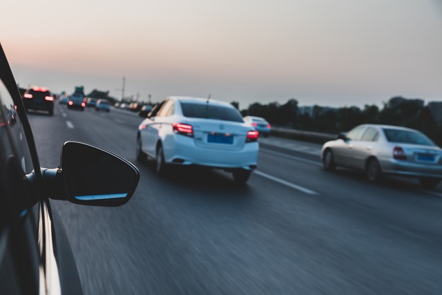 出行提示_2025年國慶中秋節放假安排_高速免費出行攻略