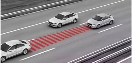 大風(fēng)天氣車(chē)輛行駛技巧_出行提示_大風(fēng)天氣行車(chē)安全注意事項