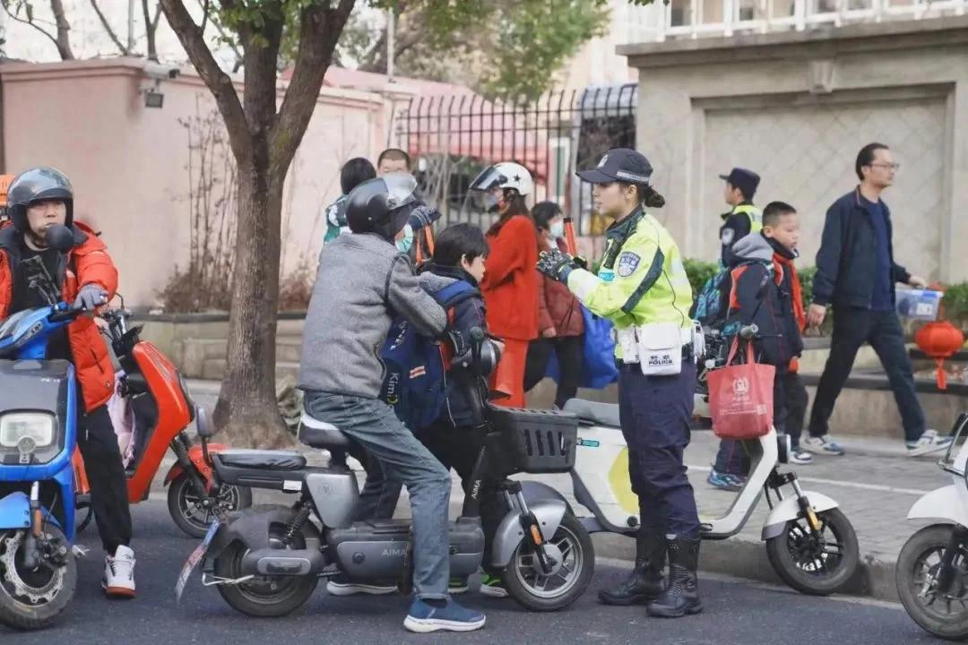 2025電動(dòng)車(chē)新政策_電動(dòng)車(chē)合法上路車(chē)型_禁行